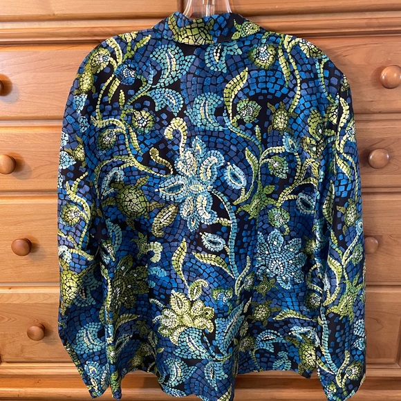 Chico's Blue, Green & Black Mosaic Floral Silk Long Sleeve Shirt Size 3-XL - Picture 3 of 6